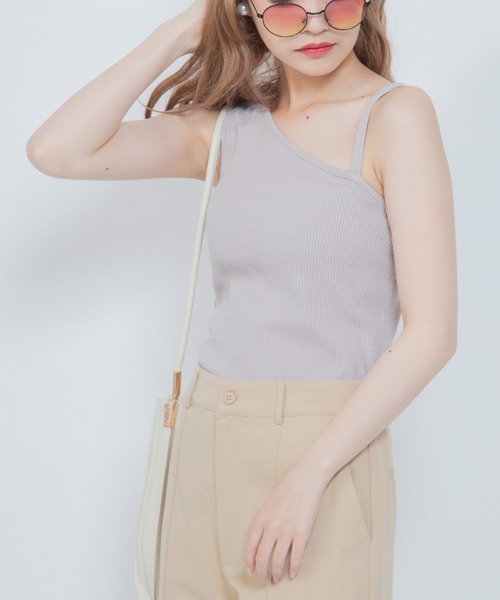 Mysa&Liina(ミーサリーナ)の「アシメリブキャミタンクトップ(タンクトップ・レディース・ブラック/アイボリー/カーキ/グレイッシュベージュ・M)」の14枚目の写真