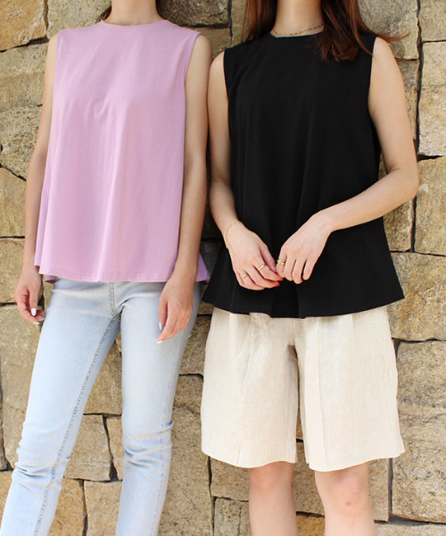 MODE ROBE（モードローブ）の「フレアノースリーブトップス（タンクトップ・レディース・ホワイト/ブラック/ベージュ/パープル・FREE）」の5枚目の写真