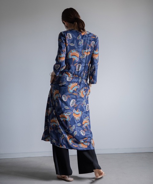 miniyu（ミニュウ）の「《WEB限定》アンティークフラワー和柄調・ワンピース（ワンピース・レディース・ブラック/ネイビー・FREE）」の14枚目の写真