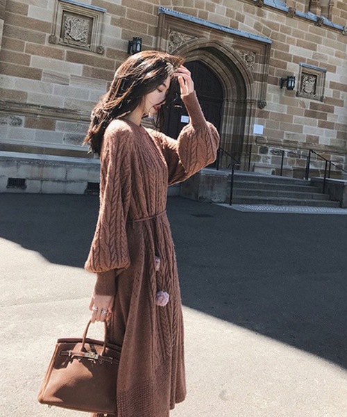 LUGG NAGG（ラグナグ）の「ケーブルニットミモレ丈Aラインワンピース（ワンピース・レディース・ホワイト/グレー/ブラウン/ベージュ・FREE）」の13枚目の写真