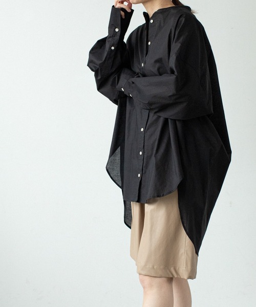 audrey and john wad(オードリーアンドジョンワッド)の「コットンバンドカラーオーバーシルエットシャツ(シャツ/ブラウス・レディース・ホワイト/ブラック・マルチサイズ)」の11枚目の写真