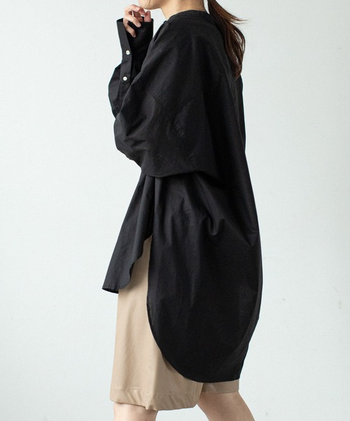 audrey and john wad(オードリーアンドジョンワッド)の「コットンバンドカラーオーバーシルエットシャツ(シャツ/ブラウス・レディース・ホワイト/ブラック・マルチサイズ)」の4枚目の写真