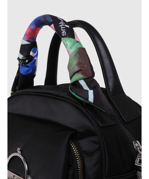 DIESEL(ディーゼル)の「レディース ナイロン スモールハンドバッグ(ハンドバッグ・レディース・ブラック/シルバー・UNI)」の13枚目の写真