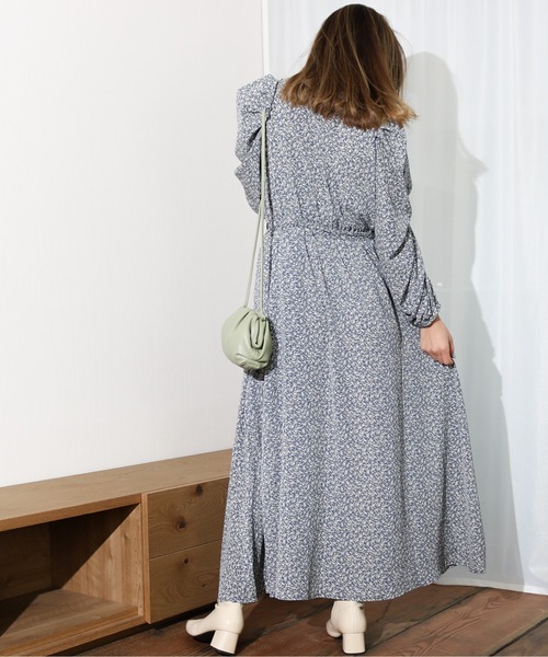 Per sist ence（パーシエンス）の「Per sist ence/パーシエンス　総柄カシュクールワンピース（ワンピース・レディース・ブルー/ブラック・FREE）」の10枚目の写真