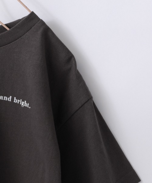 LOWRYS FARM（ローリーズファーム）の「フォトＢＩＧＴＥＥＳＳ　948797（Tシャツ/カットソー・キッズ・ホワイト系その他/ホワイト系その他2/チャコールグレー・110cm/120cm/130cm/140cm/150cm）」の13枚目の写真