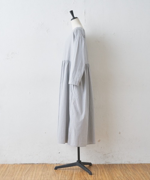 BEARDSLEY（ビアズリー）の「細コードハオリワンピース（ワンピース・レディース・グレー・1/0）」の9枚目の写真