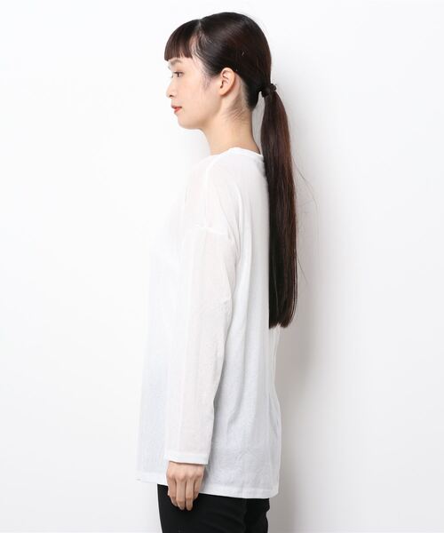 toucher du brise（トゥシェドブリーズ）の「ゆるっとシルエットのスラブロングTシャツ（Tシャツ/カットソー・レディース・ホワイト/ブラック/パープル・M）」の6枚目の写真