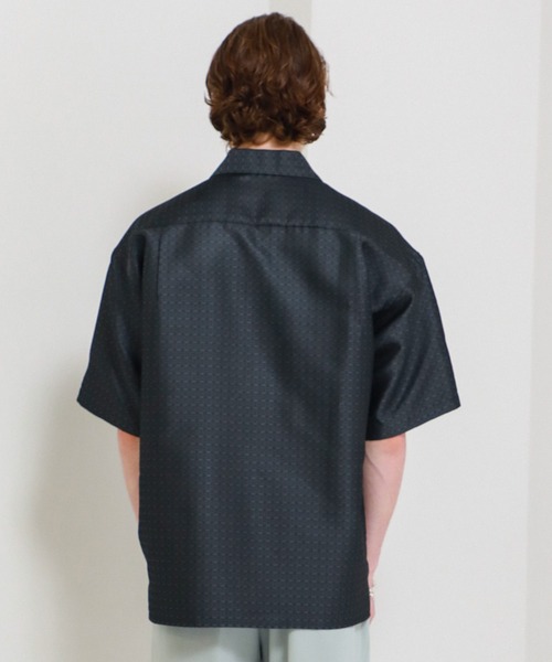 BESPOKE TOKYO(ビスポークトウキョウ)の「【BESPOKE TOKYO】CRAVATE JACQUARD S/S SHIRT(シャツ/ブラウス・メンズ・ライトブルーグレー/グレイッシュベージュ/ブラック/バーガンディー・3/1/2)」の18枚目の写真