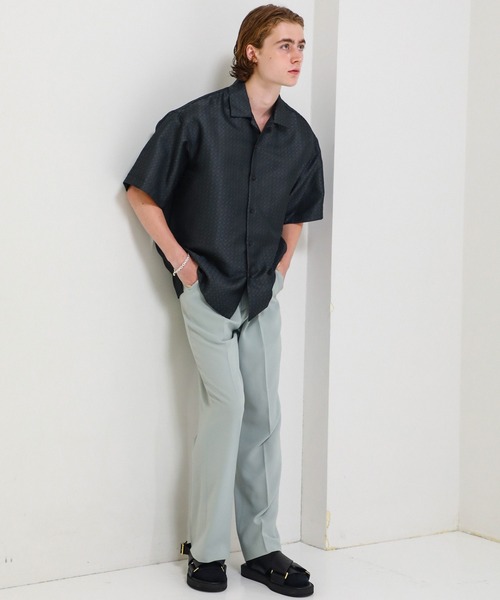 BESPOKE TOKYO(ビスポークトウキョウ)の「【BESPOKE TOKYO】CRAVATE JACQUARD S/S SHIRT(シャツ/ブラウス・メンズ・ライトブルーグレー/グレイッシュベージュ/ブラック/バーガンディー・3/1/2)」の15枚目の写真