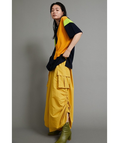 HeRIN.CYE(ヘリンドットサイ)の「Squeeze wide PT(カーゴパンツ・レディース・カーキ/ブラック/イエロー・FREE)」の9枚目の写真