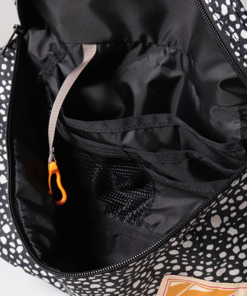 FREDY&GLOSTER（フレディアンドグロスター）の「【KELTY/ケルティ】DPミニファニーバッグ Dal（ショルダーバッグ・レディース・ホワイト系その他2/ブラック系その他・FREE）」の7枚目の写真