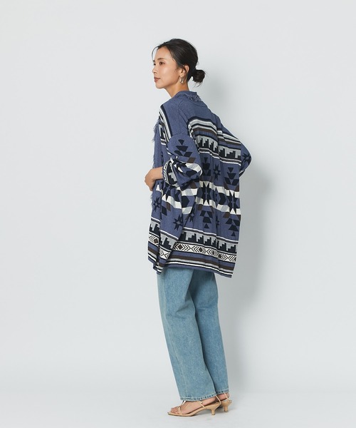 RIVE DROITE（リヴドロワ）の「コーディネートの主役　メキシカンラグジャガードニットカーディガン（カーディガン/ボレロ・レディース・ブルー/ベージュ・FREE）」の16枚目の写真