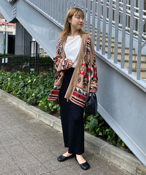 RIVE DROITE（リヴドロワ）の「コーディネートの主役　メキシカンラグジャガードニットカーディガン（カーディガン/ボレロ・レディース・ブルー/ベージュ・FREE）」の4枚目の写真