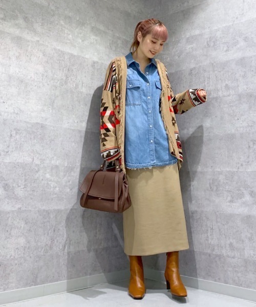 RIVE DROITE（リヴドロワ）の「コーディネートの主役　メキシカンラグジャガードニットカーディガン（カーディガン/ボレロ・レディース・ブルー/ベージュ・FREE）」の11枚目の写真