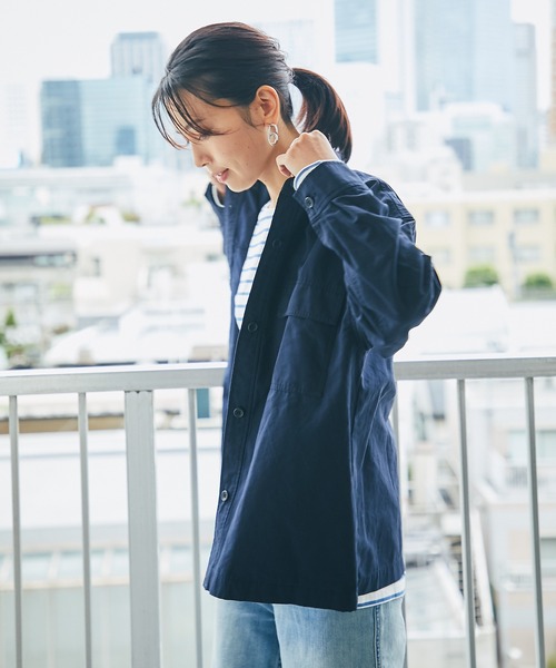 RIVE DROITE（リヴドロワ）の「程よい女性らしさが魅力　ミリタリーシャツ（シャツ/ブラウス・レディース・ネイビー/カーキ・FREE）」の5枚目の写真