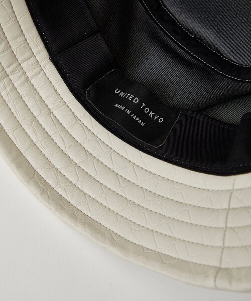 UNITED TOKYO（ユナイテッドトウキョウ）の「Emboss synthetic leather バケッタハット（ハット・メンズ・ブラック/アイボリー・FREE）」の16枚目の写真