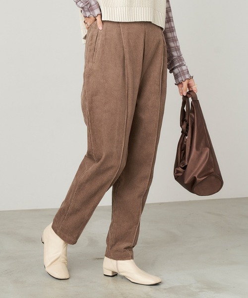 Chaco closet(チャコ クローゼット)の「コーデュロイテーパードパンツ(その他パンツ・レディース・ベージュ/ブラウン/ミント/ライトベージュ/テラコッタ・FREE)」の2枚目の写真