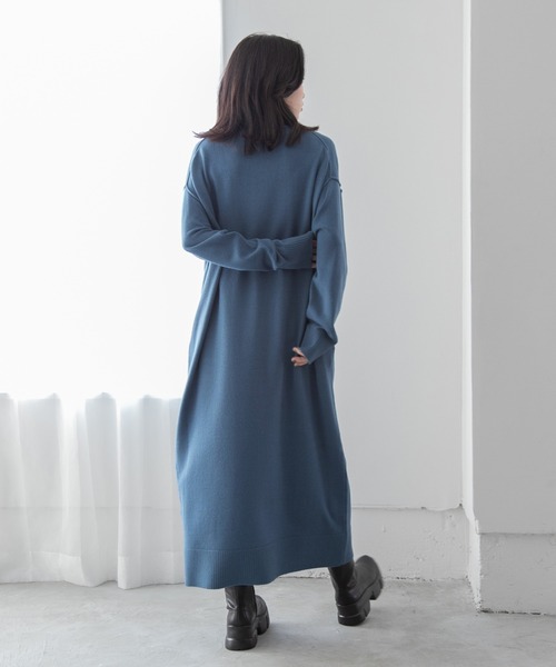 LOWRYS FARM（ローリーズファーム）の「タートルネックニットワンピース　216078（ワンピース・レディース・ブラック/ブルー/グリーン/アイボリー・FREE）」の22枚目の写真