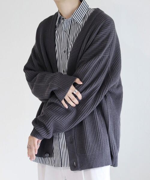 coen by Mr.SZK（コーエンバイミスタースズキ）の「ドロップショルダールーズカーディガン【coen × Mr.SZK】（カーディガン/ボレロ・メンズ・ベージュ/オレンジ/グレー・SMALL/MEDIUM/LARGE/X-LARGE）」の19枚目の写真