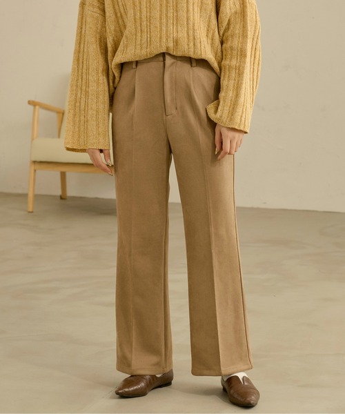 Ambre Neige(アンブルネージュ)の「フェイクスウェードセミフレアパンツ/【WEB/EC限定商品】(スラックス・レディース・アイボリー/モカ/ライトブラウン・FREE)」の7枚目の写真