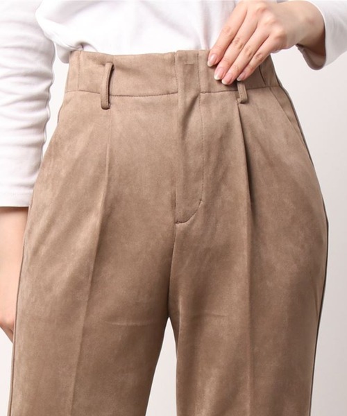 Ambre Neige(アンブルネージュ)の「フェイクスウェードセミフレアパンツ/【WEB/EC限定商品】(スラックス・レディース・アイボリー/モカ/ライトブラウン・FREE)」の21枚目の写真