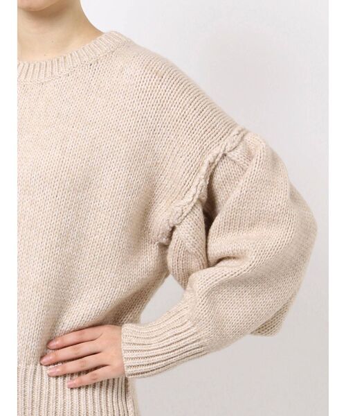 LAGUNAMOON（ラグナムーン）の「スリーブタックフォルムニットプルオーバー（ニット/セーター・レディース・ブラウン/アイボリー・FREE）」の3枚目の写真