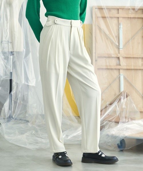 VACANCY(ヴァカンシー)の「トリプルタックテーパードパンツ(その他パンツ・レディース・グリーン/ブラック/ホワイト・LARGE/MEDIUM/SMALL)」の5枚目の写真