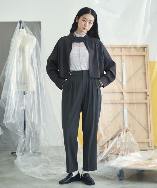 未使用 未着 ノータデラマノシニストラ タックテーパードパンツ 2018 Takakoさん着用】タックテーパードパンツ