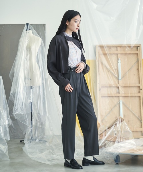 VACANCY(ヴァカンシー)の「トリプルタックテーパードパンツ(その他パンツ・レディース・グリーン/ブラック/ホワイト・LARGE/MEDIUM/SMALL)」の21枚目の写真