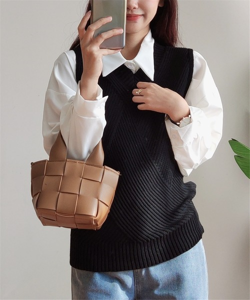 MAISON DE THERESE（メゾン ド テレーズ）の「Vネック　ニットベスト（ベスト・レディース・ネイビー/グレー/ブラック・MEDIUM/LARGE/SMALL/S）」の17枚目の写真