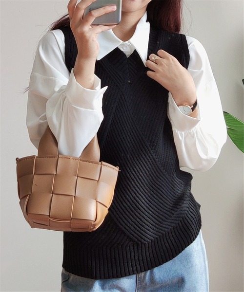 MAISON DE THERESE（メゾン ド テレーズ）の「Vネック　ニットベスト（ベスト・レディース・ネイビー/グレー/ブラック・MEDIUM/LARGE/SMALL/S）」の16枚目の写真