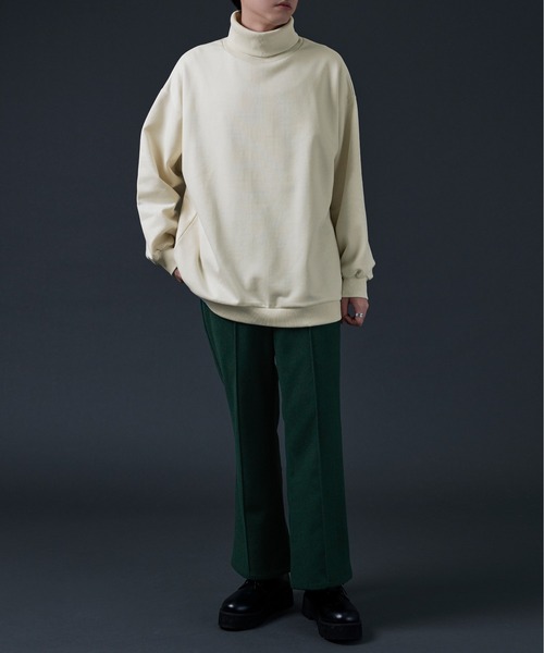 Ellno Loset（エルノロゼット）の「リブタートルスウェット（スウェット・メンズ・ブラック/アイボリー/ダークグリーン・MEDIUM/LARGE）」の4枚目の写真