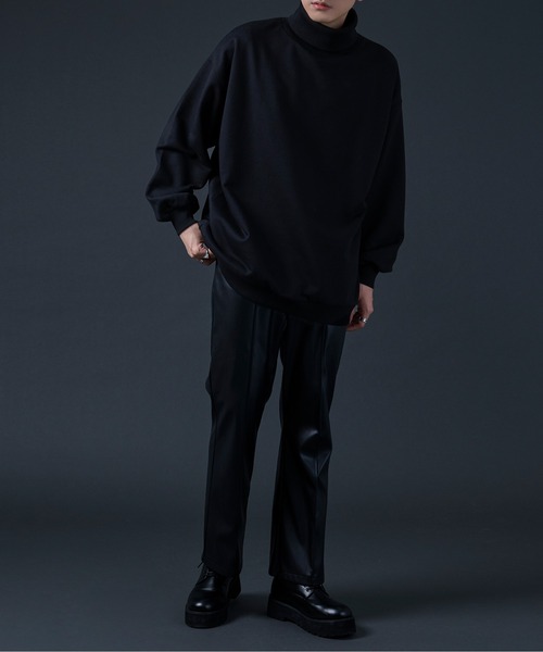 Ellno Loset（エルノロゼット）の「リブタートルスウェット（スウェット・メンズ・ブラック/アイボリー/ダークグリーン・MEDIUM/LARGE）」の8枚目の写真