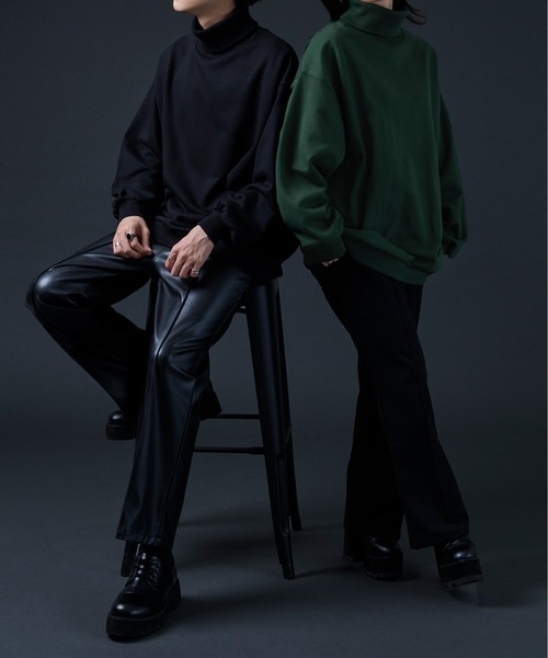 Ellno Loset（エルノロゼット）の「リブタートルスウェット（スウェット・メンズ・ブラック/アイボリー/ダークグリーン・MEDIUM/LARGE）」の17枚目の写真