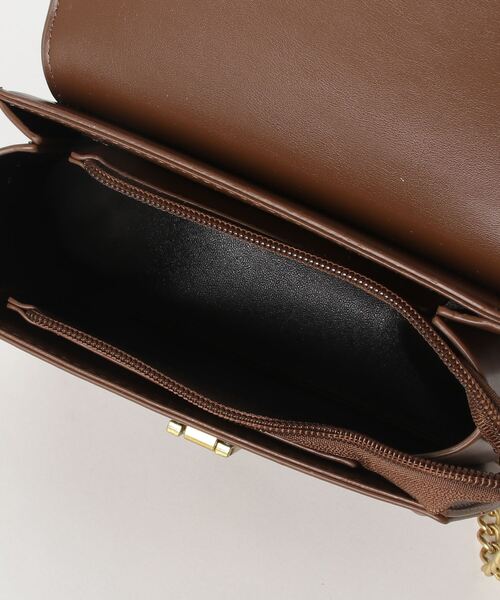 .KOM(ドットコム)の「『.kom/ドットケーオーエム』チェーンデザイン ミニショルダーバッグ(ショルダーバッグ・レディース・ダークブラウン/ブラック/ブラウン・FREE)」の6枚目の写真