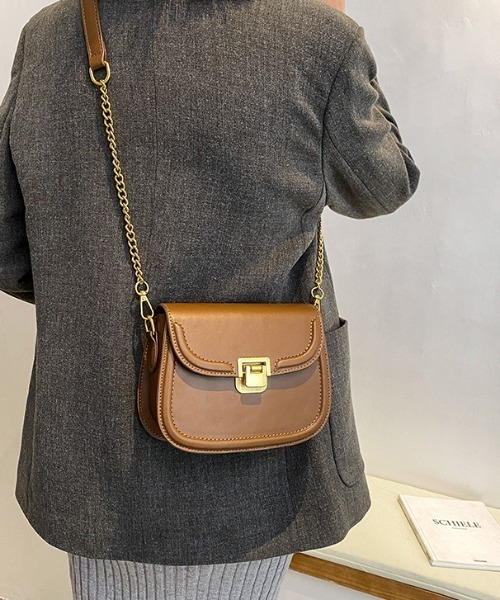 .KOM(ドットコム)の「『.kom/ドットケーオーエム』チェーンデザイン ミニショルダーバッグ(ショルダーバッグ・レディース・ダークブラウン/ブラック/ブラウン・FREE)」の14枚目の写真