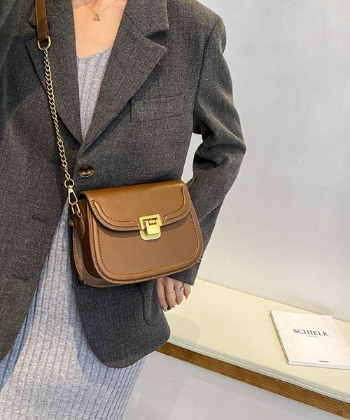 .KOM(ドットコム)の「『.kom/ドットケーオーエム』チェーンデザイン ミニショルダーバッグ(ショルダーバッグ・レディース・ダークブラウン/ブラック/ブラウン・FREE)」の16枚目の写真