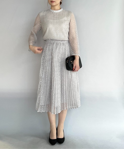 PICCIN(ピッチン)の「袖フレアアイリッシュレースブラウス(シャツ/ブラウス・レディース・ネイビー/グレイッシュベージュ・M)」の9枚目の写真