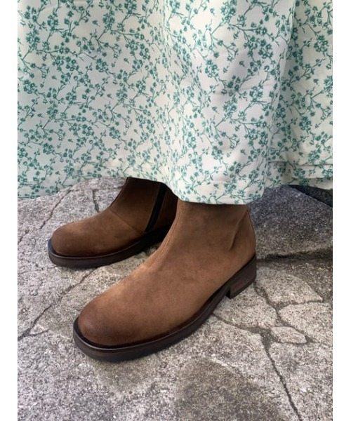 MOUSSY(マウジー)の「FLAT TOE SHORT ブーツ(ブーツ・レディース・ブラウン/ブラック・SMALL/LARGE/MEDIUM)」の5枚目の写真