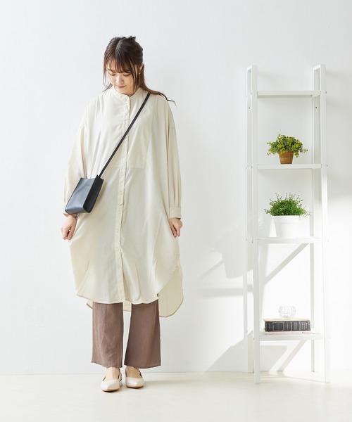 menue(メヌエ)の「スリングバック クリアミュールサンダル(パンプス・レディース・アイボリー/ブラック/グレイッシュベージュ・21.5cm/22.0cm/22.5cm/23.0cm/23.5cm/24.0cm/24.5cm/25.0cm/25.5cm/26.0cm)」の14枚目の写真