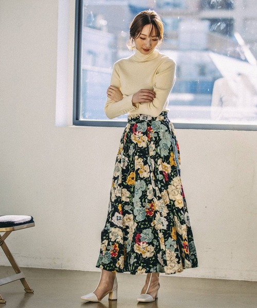 Andemiu（アンデミュウ）の「シアーショートブーツ266231（ブーツ・レディース・アイボリー/ブラック・SMALL/MEDIUM/LARGE）」の5枚目の写真