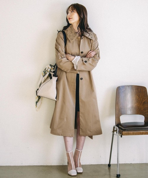 Andemiu（アンデミュウ）の「シアーショートブーツ266231（ブーツ・レディース・アイボリー/ブラック・SMALL/MEDIUM/LARGE）」の6枚目の写真