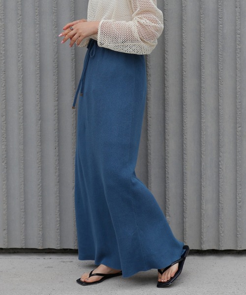 CIAOPANIC TYPY（チャオパニックティピー）の「麻混ニットIラインスカート（スカート・レディース・ブルー/イエロー/グリーン/ベージュ/チャコールグレー・ONE SIZE）」の4枚目の写真