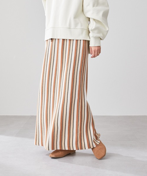 CIAOPANIC TYPY（チャオパニックティピー）の「麻混ニットIラインスカート（スカート・レディース・ブルー/イエロー/グリーン/ベージュ/チャコールグレー・ONE SIZE）」の16枚目の写真