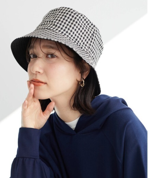Green Parks(グリーンパークス)の「・チェックリバーシブルハット(ハット・レディース・ブラック/アイボリー・FREE)」の2枚目の写真