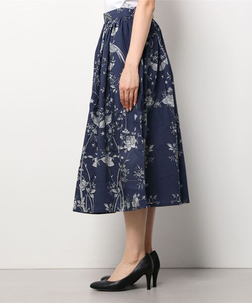 BOHEMIANS(ボヘミアンズ)の「BOHEMIANS/ボヘミアンズ NIGHTINGALE TW GATHER SKIRT ナイチンゲールギャザースカート(スカート・レディース・ネイビー・LARGE)」の2枚目の写真