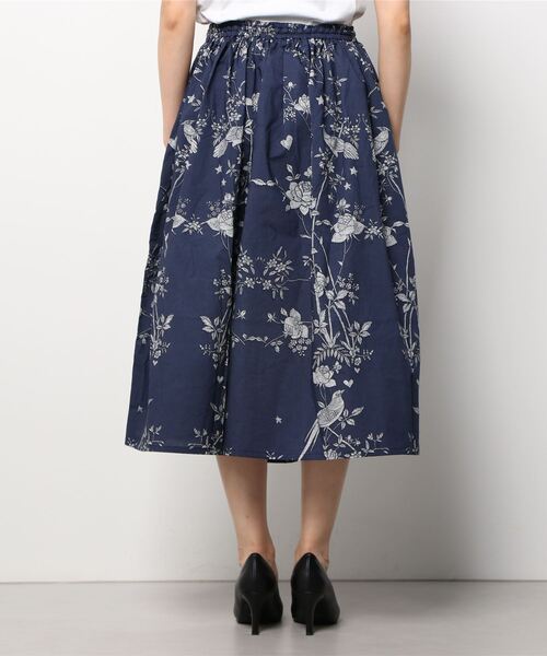 BOHEMIANS(ボヘミアンズ)の「BOHEMIANS/ボヘミアンズ NIGHTINGALE TW GATHER SKIRT ナイチンゲールギャザースカート(スカート・レディース・ネイビー・LARGE)」の3枚目の写真