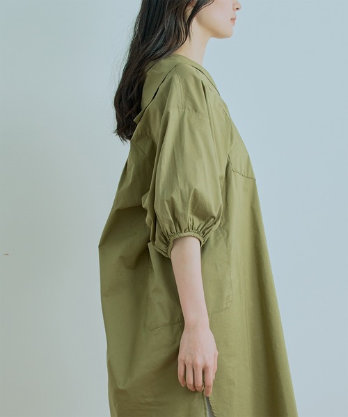 kha:ki(カーキ)の「「KHA:KI / カーキ」セーラーカラーワイドドレス"SAILOR COLLAR WIDE DRESS"(ワンピース・レディース・レッド/カーキ/サックスブルー/ホワイト・1/2)」の19枚目の写真