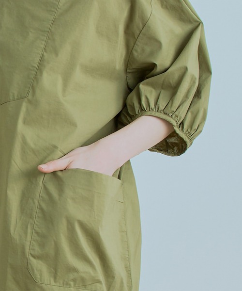 kha:ki(カーキ)の「「KHA:KI / カーキ」セーラーカラーワイドドレス"SAILOR COLLAR WIDE DRESS"(ワンピース・レディース・レッド/カーキ/サックスブルー/ホワイト・1/2)」の20枚目の写真