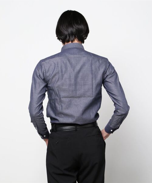 Perfect Suit FActory(パーフェクトスーツファクトリー)の「【コットン100%】長袖ワイシャツ メランジ アーバン ネイビー(ビジネスシャツ・メンズ・ネイビー・首回り39cm-裄丈82cm/首回り41cm-裄丈84cm/首回り43cm-裄丈86cm/首回り37cm-裄丈80cm)」の3枚目の写真